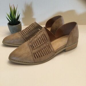 Stylish Mimi Genuine Leather Brown Loafers with Cutout Design Slip On Size 8